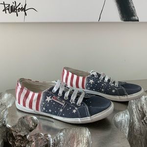 Superga Vintage 90s Canvas Sneakers